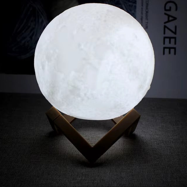 "מנורת הירח"